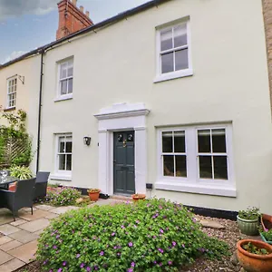 https://hutchinson-house-richmond-north-yorkshire.yorkshirehotels.net
